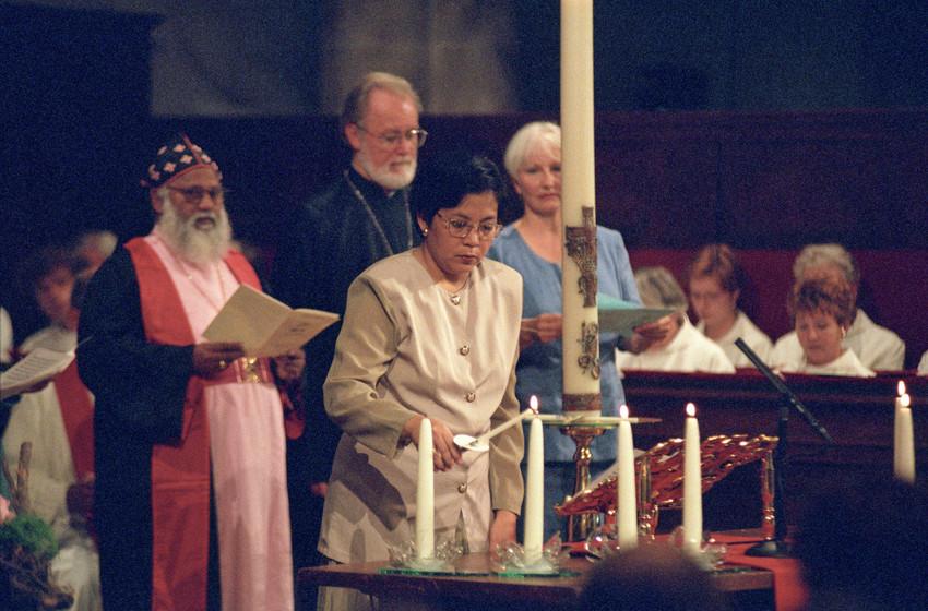Servicio de oración celebrado en 1998 en Ámsterdam con ocasión del 50° aniversario del CMI. Foto: Peter Williams/CMI