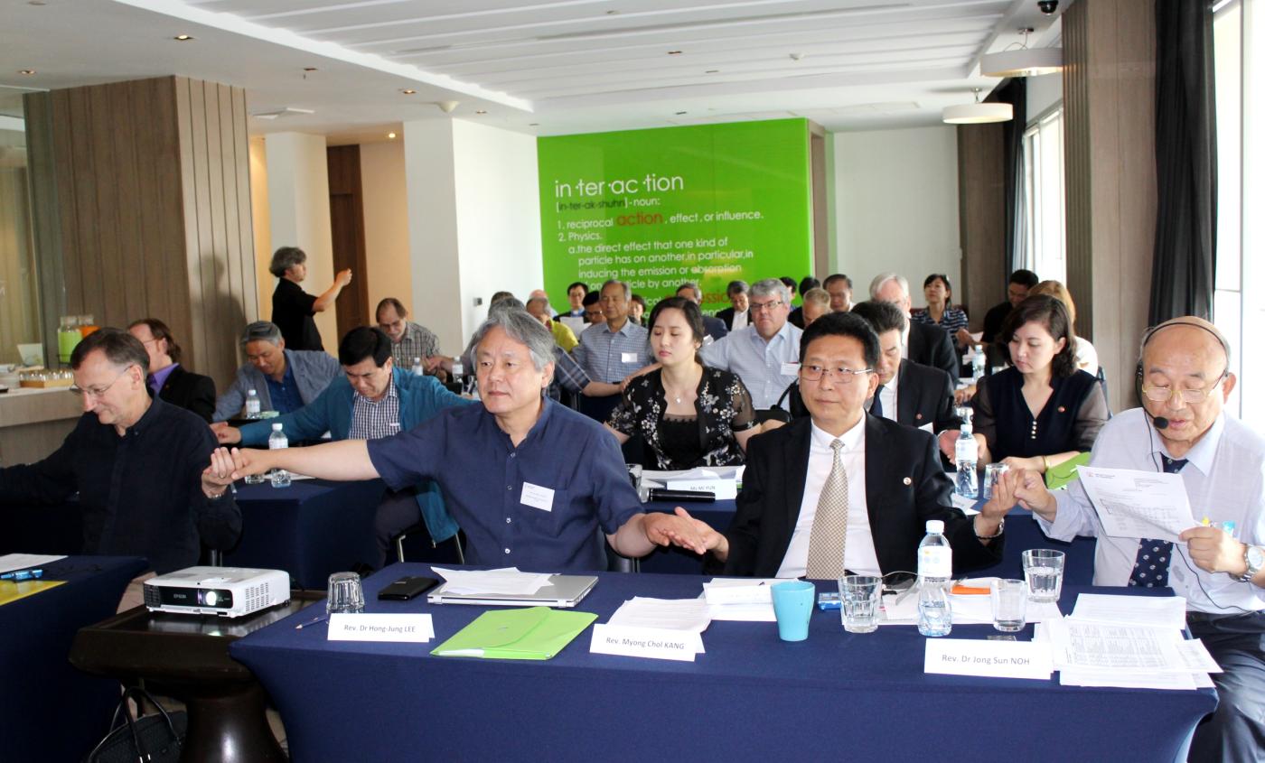 Delegierte der in Bangkok veranstalteten Tagung des Ökumenischen Forums für Frieden, Wiedervereinigung und Entwicklungszusammenarbeit auf der koreanischen Halbinsel. Foto: NCCK