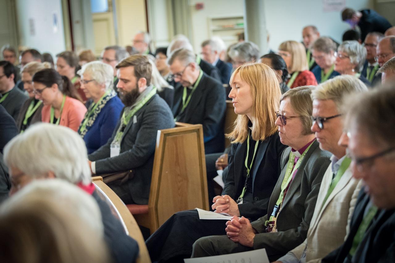 Participants in the ecumenical weekend gather for a moment of prayer. Photo: Albin Hillert/WCC