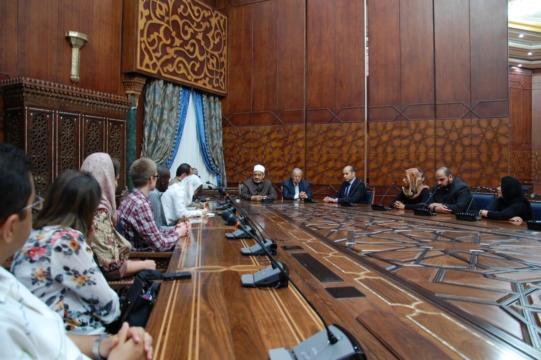 ECHOS commissioners meeting with the grand sheikh and the Egyptian minister of Religious Affairs at Al Azhar Mosque and University in Cairo, Egypt. © WCC/Albin Hillert
