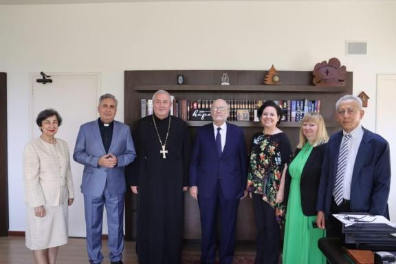 WCC delegation visits Beirut