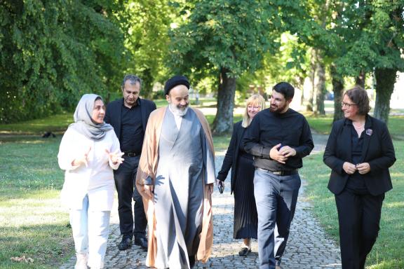 Iranian delegation visits Bossey