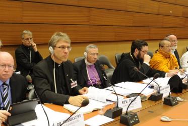 Representantes de las distintas confesiones en una reunión organizada por el ACNUR en diciembre de 2012