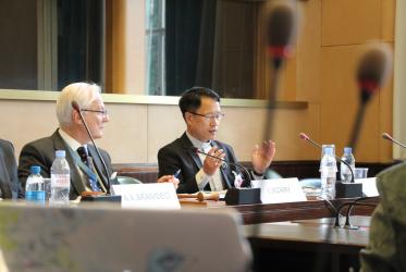Rev. Dr Jin Yang Kim (coordinator of the Pilgrim Teams for Justice and Peace at WCC) discussing the role and position of WCC towards racism, xenophobia and other related intolerable injustices. Photo: Rhoda Mphande/WCC