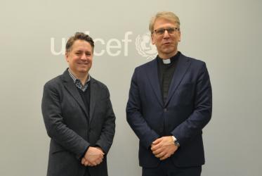 Justin Forsyth, directeur exécutif adjoint de l’UNICEF, et le pasteur Olav Fykse Tveit, secrétaire général du COE. © UNICEF