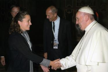 Dr Emily Welty, vice-moderator of WCC-CCIA with Pope Francis. ©L'Osservatore Romano