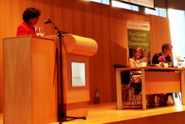 Seta Margossian-Hadeshian presenting the Den Dolder recommendations at the Global Forum on Statelessness.